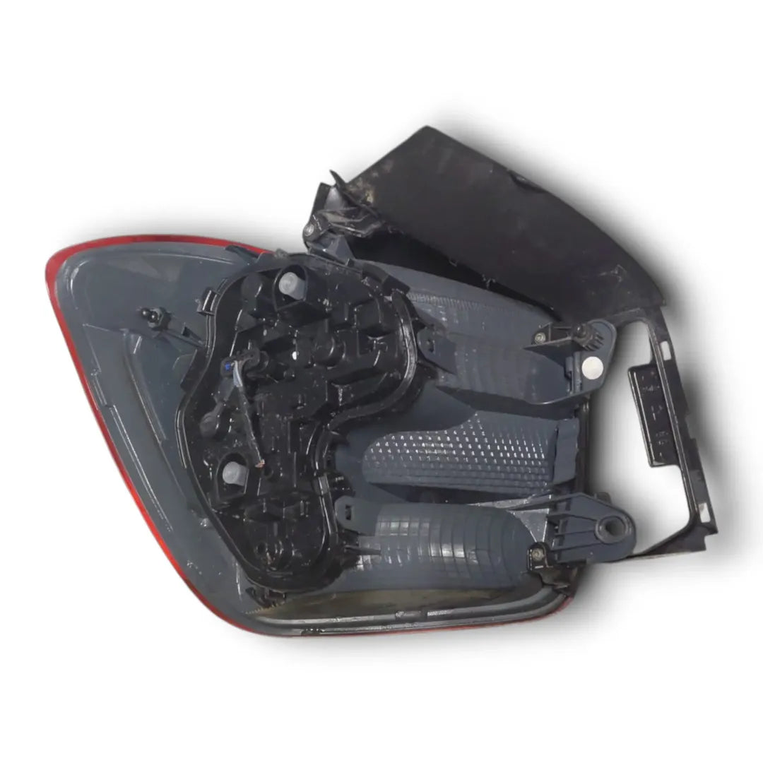 Dettaglio Fanale posteriore destro BMW Serie 1 5P F20 OEM 63217270096 - foto 2