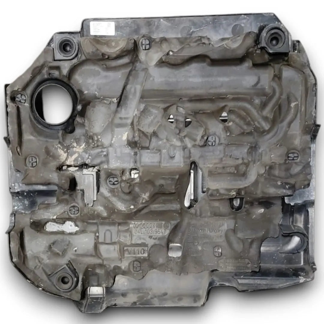 Dettaglio Coprimotore Audi A3 8V 2016–2021 OEM 04L103954T - foto 2