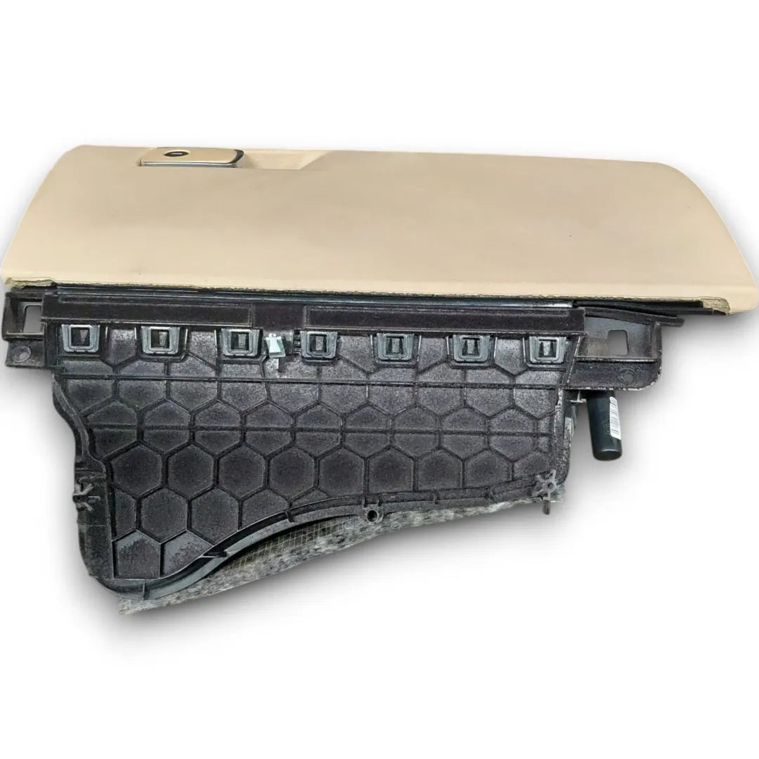 Dettaglio Cassetto portaoggetti BMW Serie 4 Coupé F32 cod. B47D20A - foto 2
