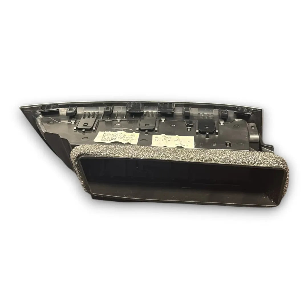 Dettaglio Bocchetta aria laterale cruscotto destra Ford Edge cod. EM2B-19C68 - foto 2