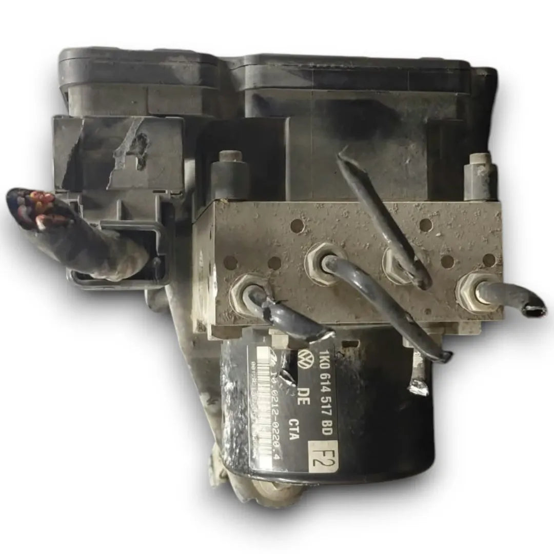 Dettaglio Gruppo ABS completo con pompa e centralina Volkswagen Golf 2003–2009 cod. 1K0907379AD - foto 2