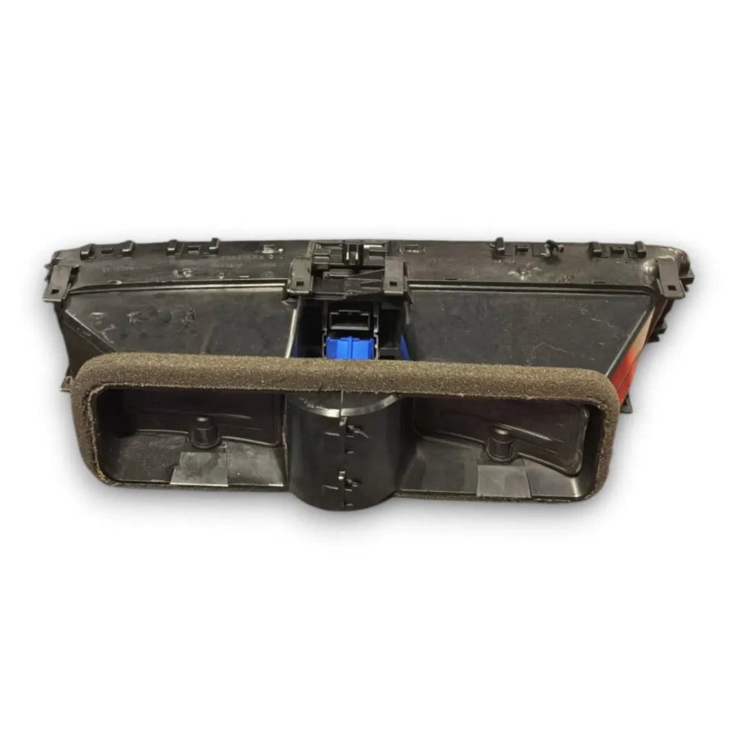 Dettaglio Bocchetta aria centrale cruscotto Volkswagen Golf VII dal 2012 OEM 5G1819726 - foto 2