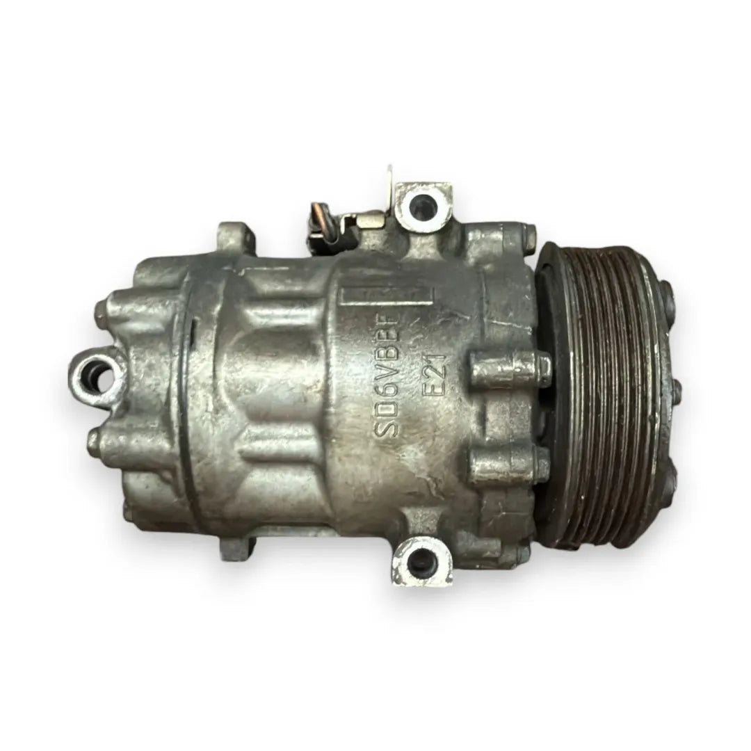 Dettaglio Compressore clima Fiat Grande Punto 2Y OEM 71724813 - foto 2
