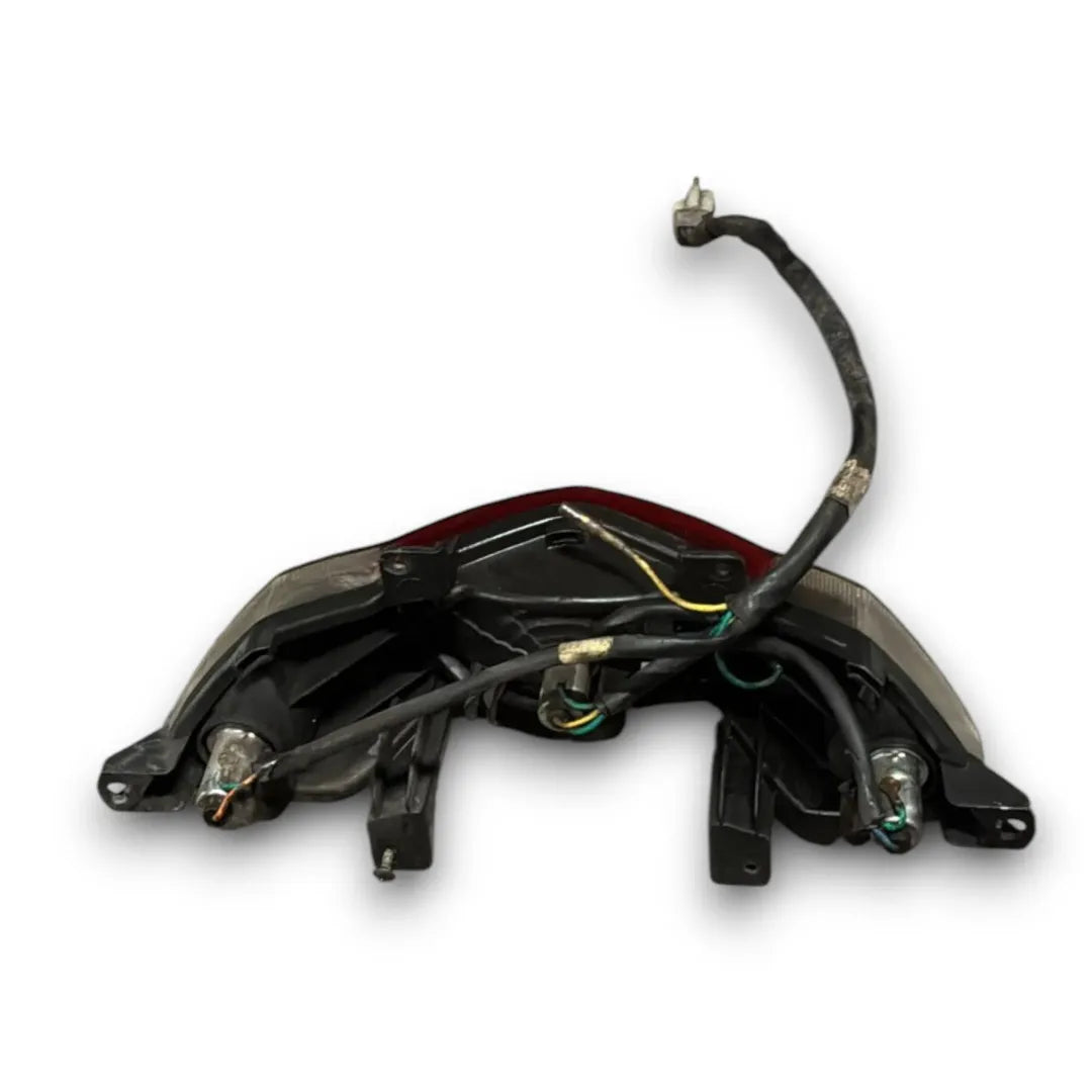 Dettaglio Fanale posteriore Peugeot Tweet EVO 125 2014–2018 OEM 802069 - foto 2
