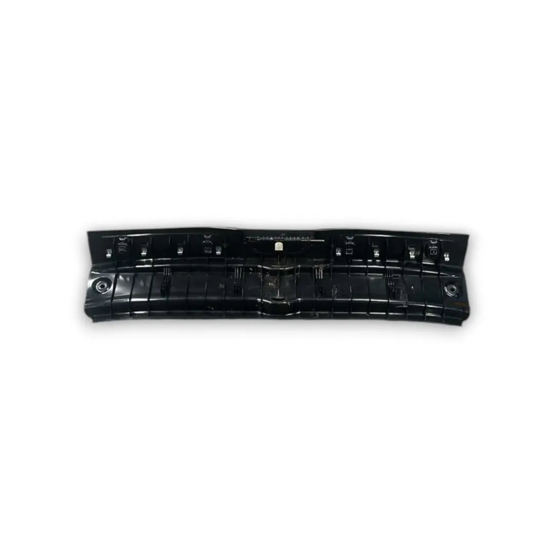 Dettaglio Modanatura battivaligia Mercedes-Benz Classe B T245 2005–2013 OEM A16969001419051 - foto 2
