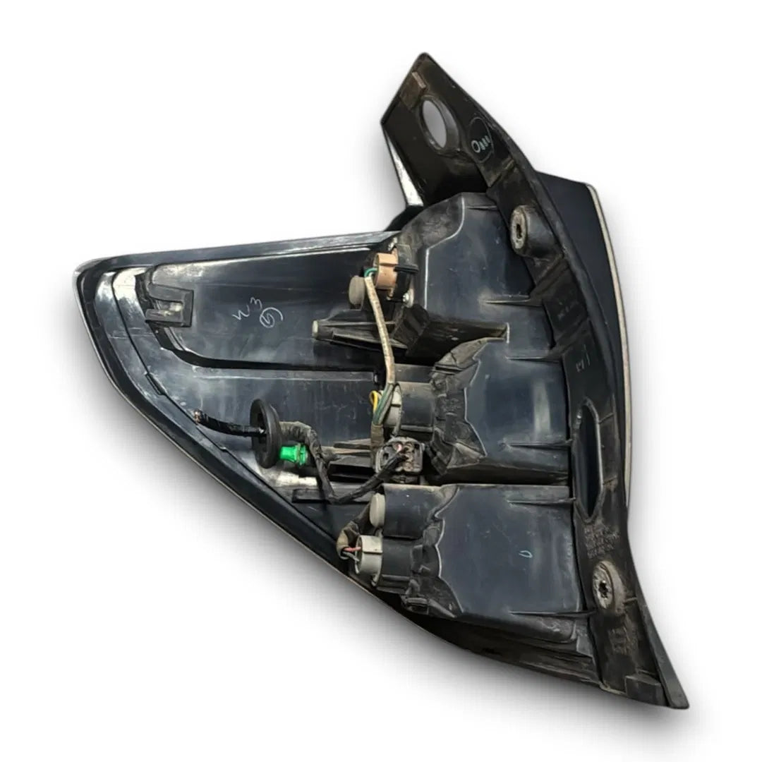 Dettaglio Fanale posteriore destro Subaru Forester 3ª Serie 2008–2013 cod. 220-20046 - foto 2