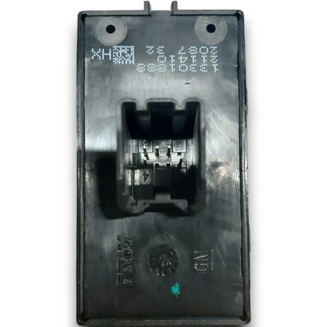 Dettaglio Interruttore alzacristallo anteriore Opel Meriva B dal 2010 OEM 13301886 - foto 2