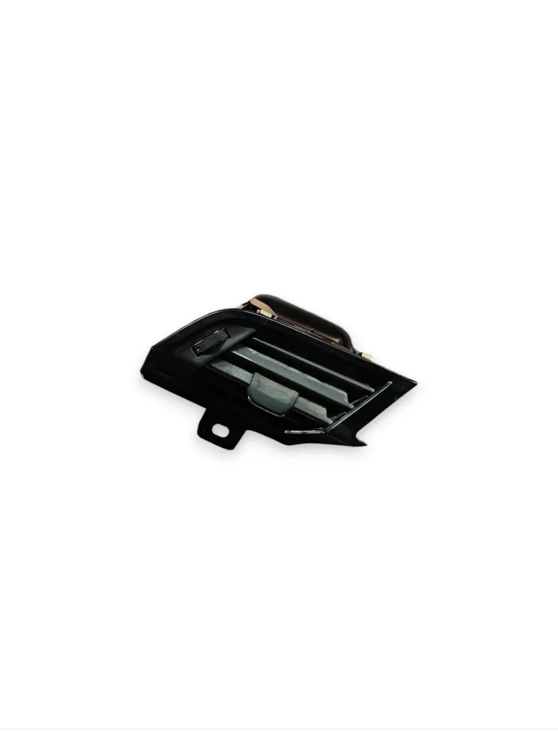 Dettaglio Bocchetta aria laterale cruscotto sinistra Audi Q3 F3B OEM 83B8209016PS - foto 2