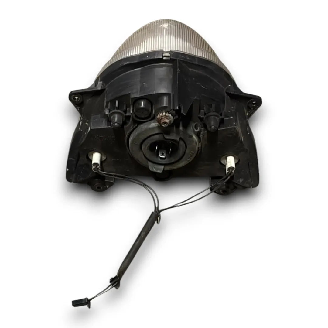 Dettaglio Faro anteriore Suzuki UX Sixteen 150 - foto 2