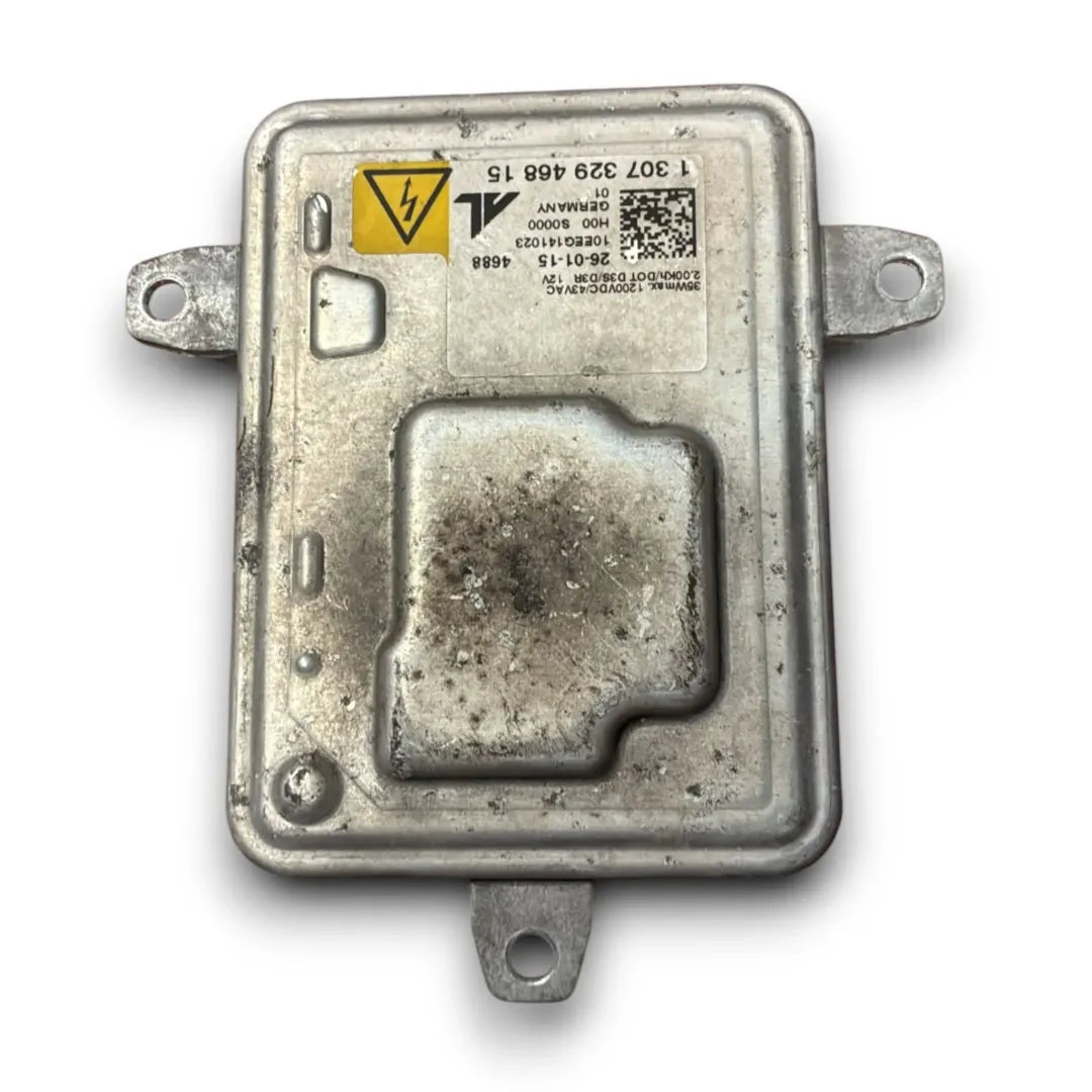 Dettaglio Centralina luci diurne Land Rover Range Rover Evoque cod. 130732946815 - foto 2