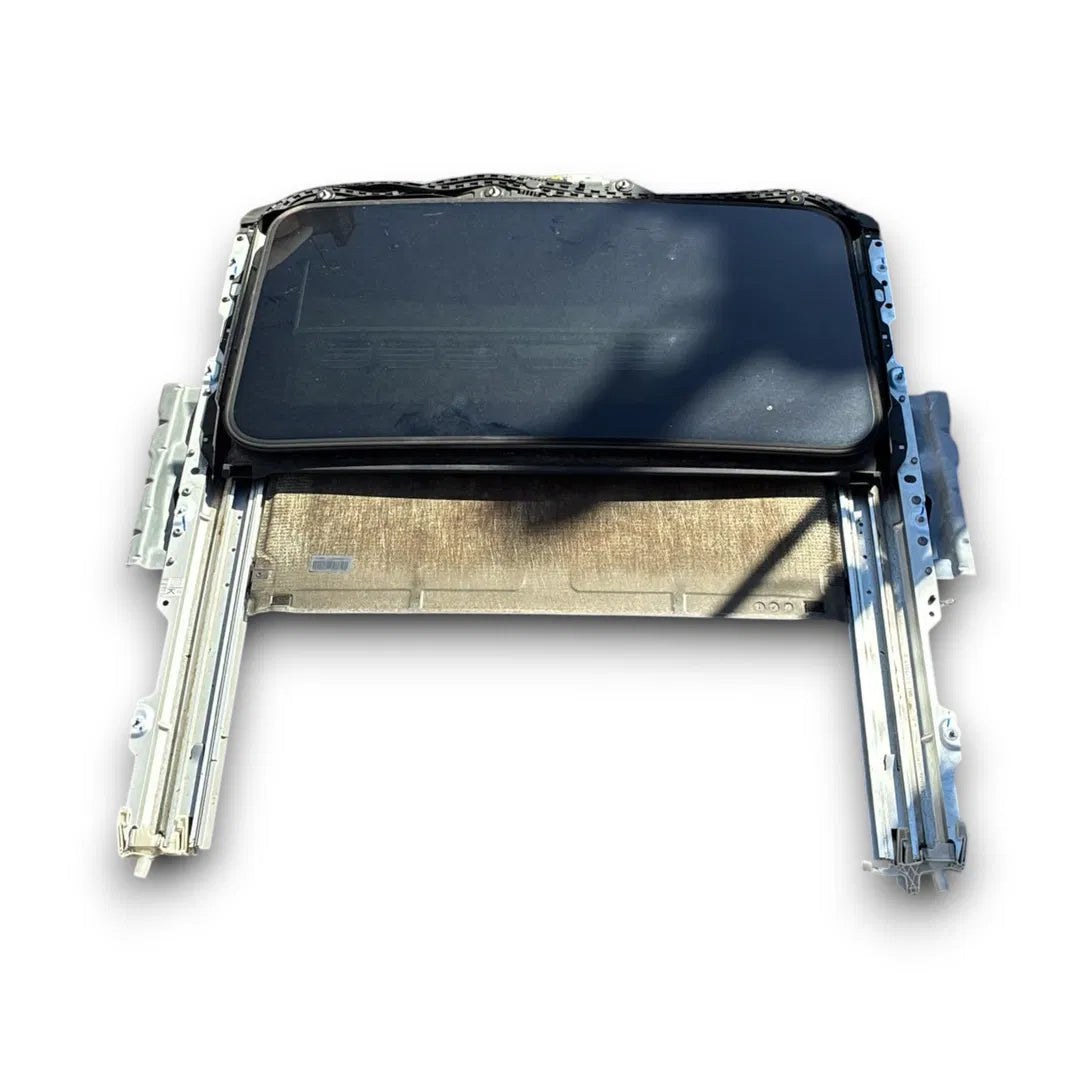 Dettaglio Tetto apribile anteriore BMW Serie 3 F30 dal 2011 OEM 7249793 - foto 2