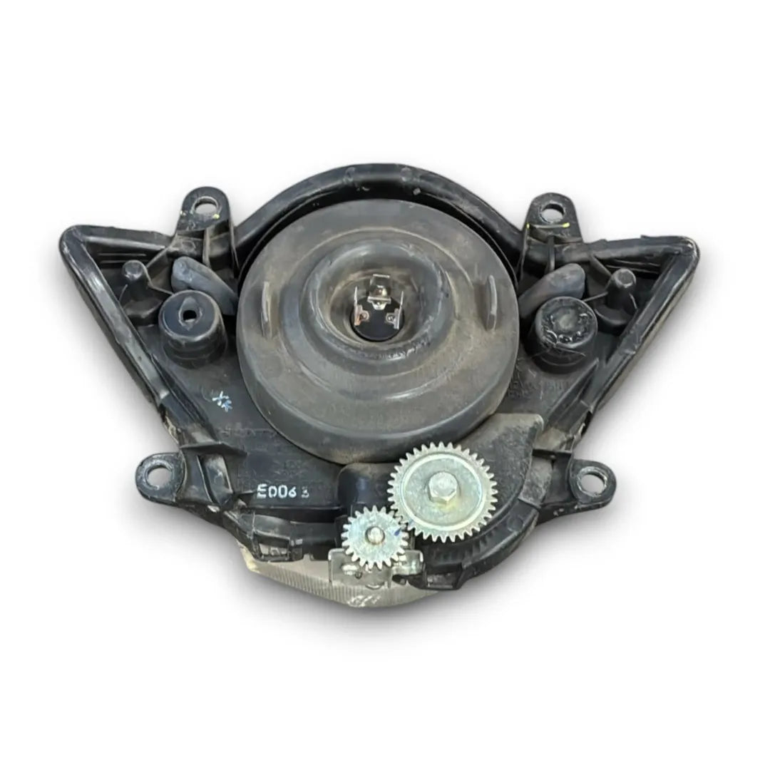 Dettaglio Faro anteriore Honda SH 150i ABS Start&Stop 2013–2016 - foto 2