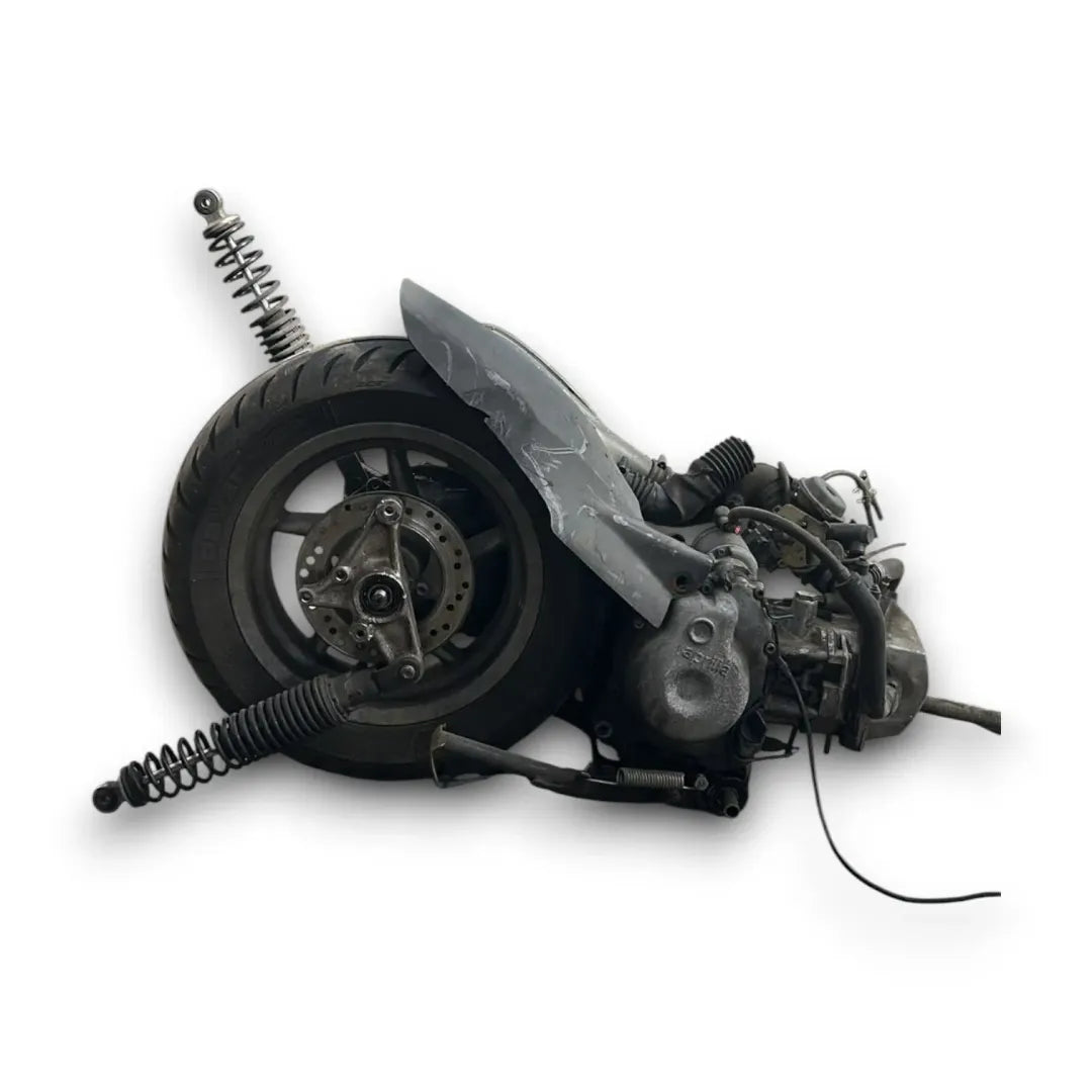 Dettaglio Motore completo Aprilia Leonardo 125 codice 594972 - foto 2