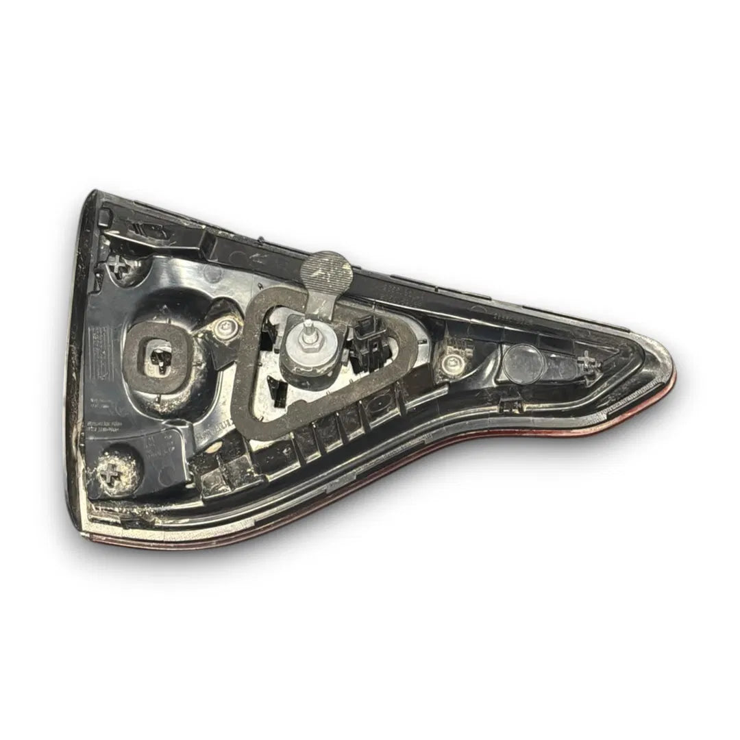 Dettaglio Fanale posteriore interno destro Renault Clio 5ª Serie 2019–2024 OEM 265504450R - foto 2