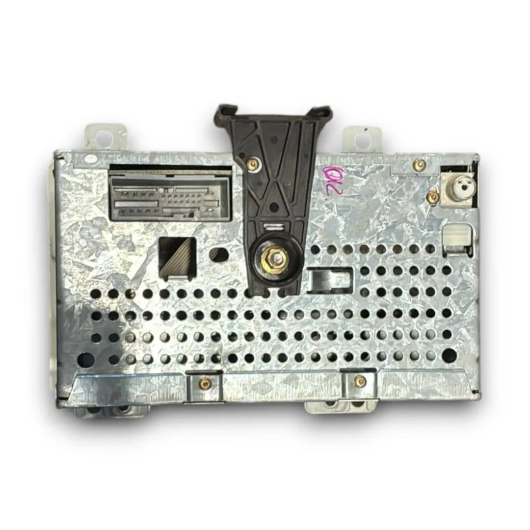 Dettaglio Autoradio Ford Fiesta 2002–2005 cod. 4S61-18C815-AA - foto 2