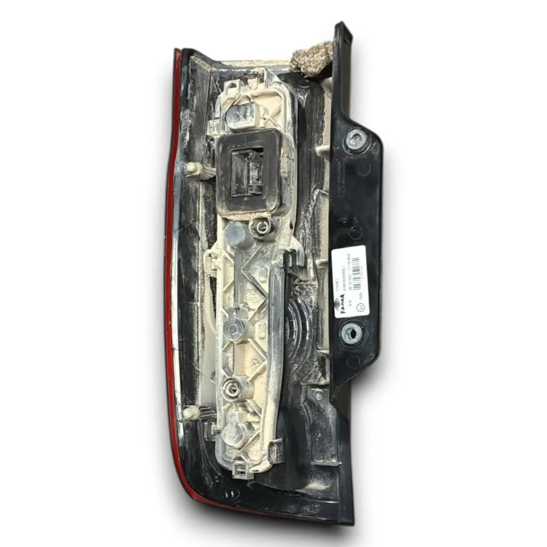 Dettaglio Fanale posteriore esterno sinistro Fiat Fiorino Qubo cod. 01391433080 - foto 2