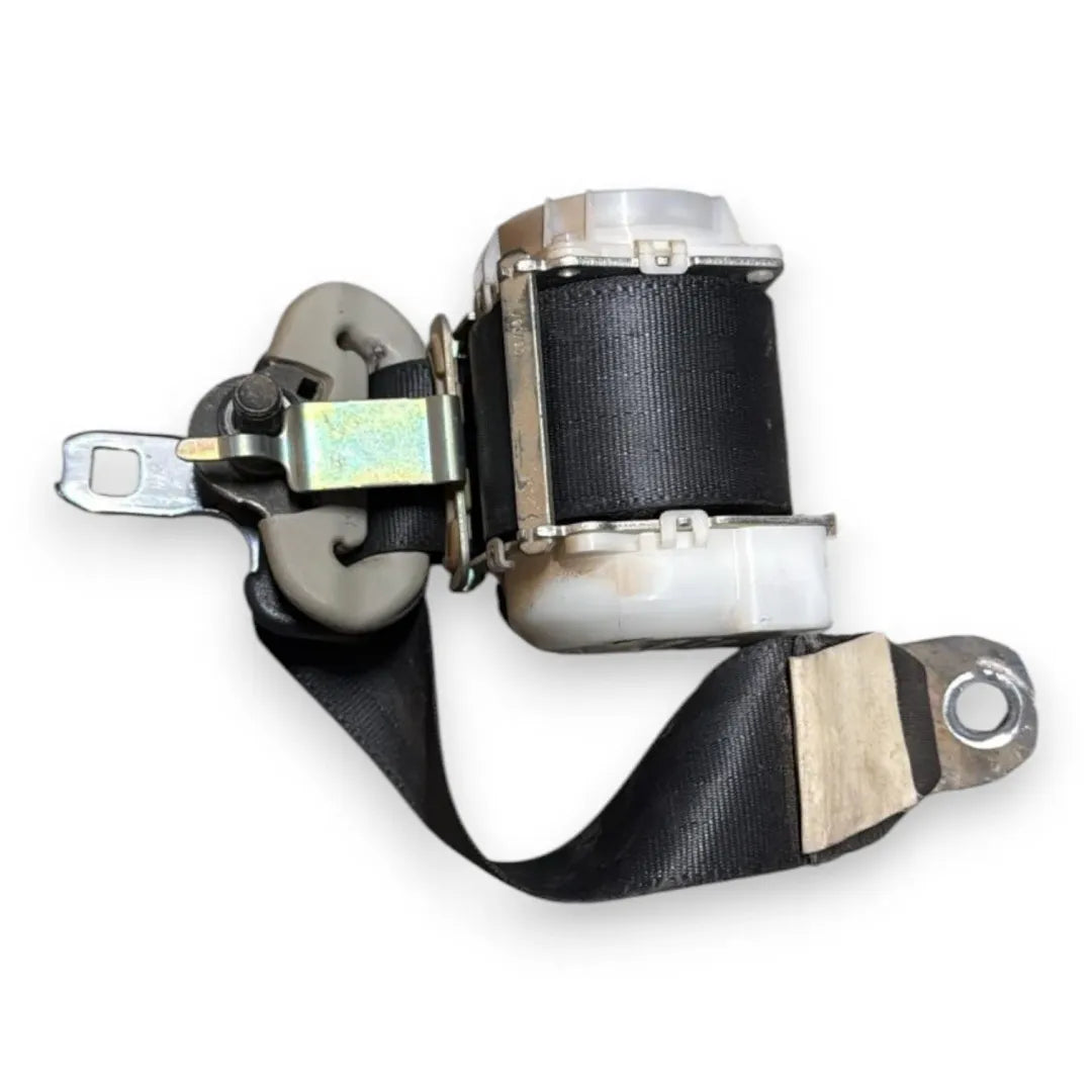 Dettaglio Aggancio cintura di sicurezza anteriore sinistro Fiat Sedici OEM 71768260 - foto 2