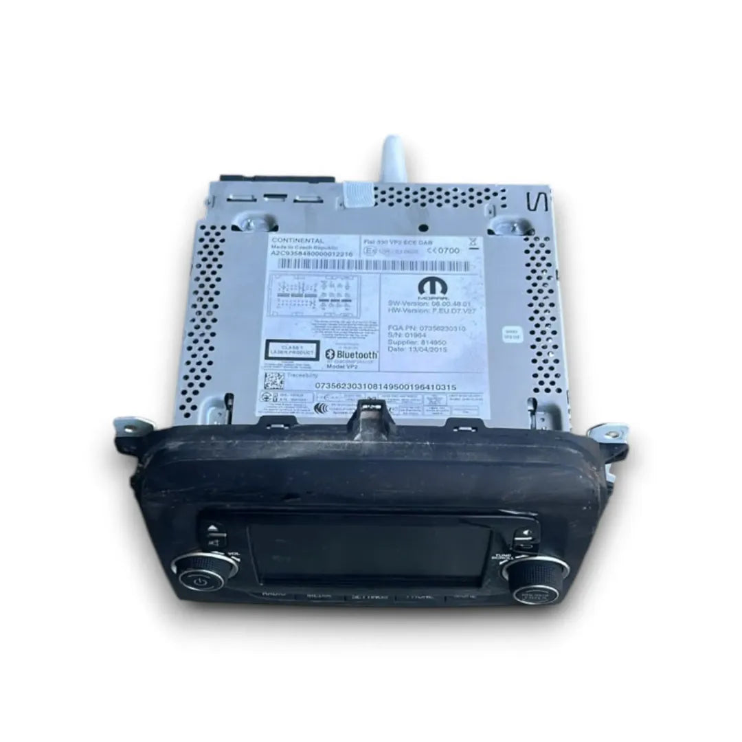 Dettaglio Autoradio Fiat 500L 2012–2018 OEM 735659513 - foto 2