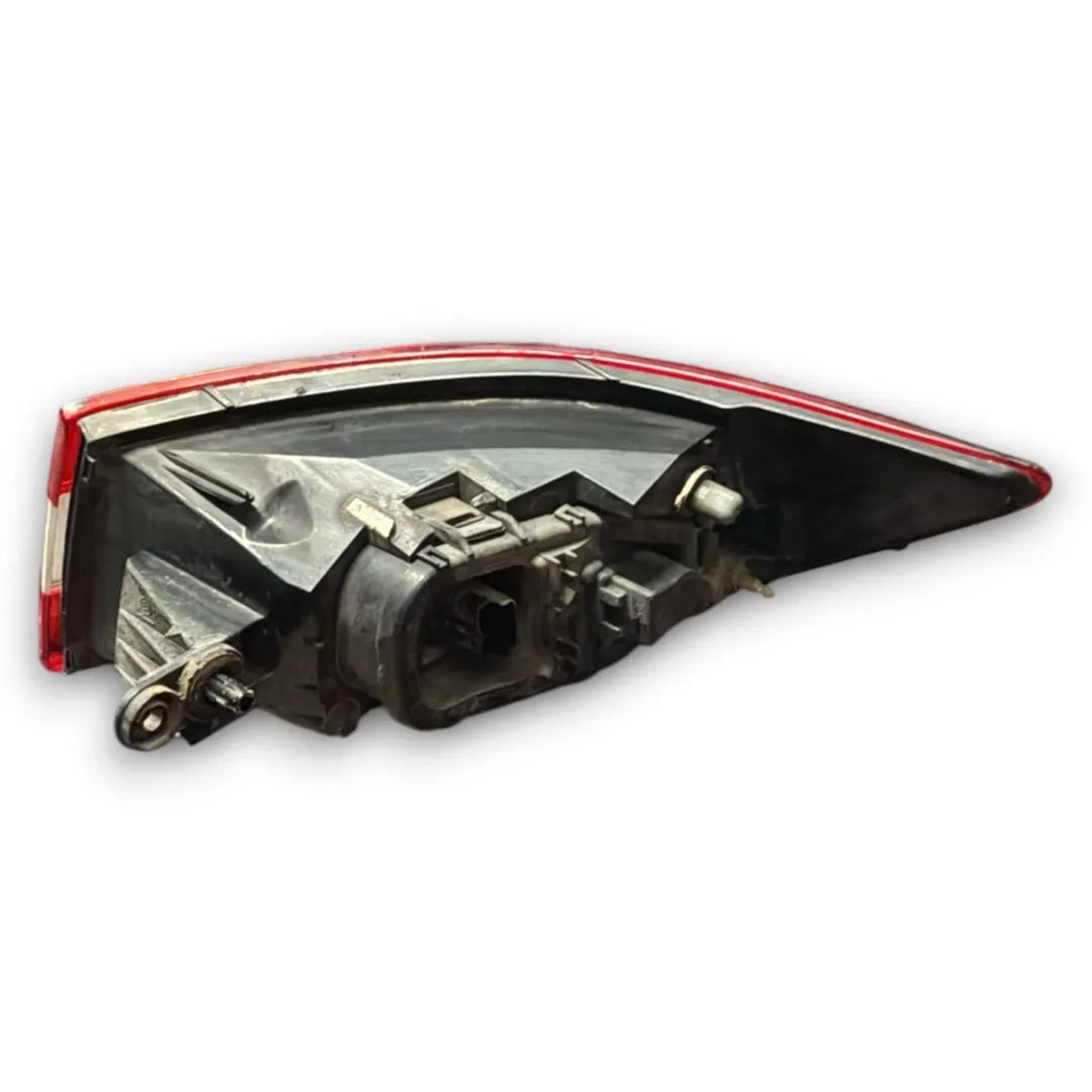 Dettaglio Fanale posteriore sinistro Renault Clio 4ª Serie 2012–2016 cod. 265553021R - foto 2