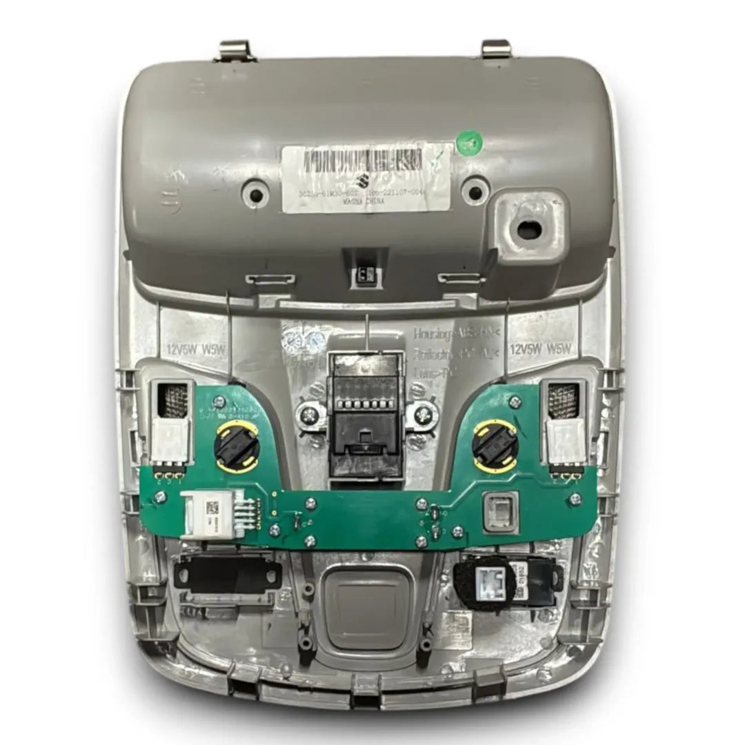 Dettaglio Luce cortesia anteriore tetto Suzuki Vitara OEM 3623063UA06GS - foto 2