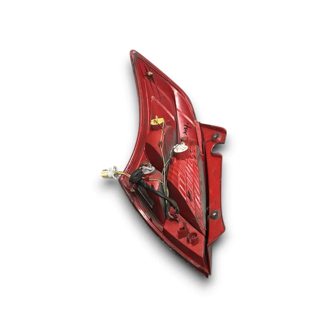 Dettaglio Fanale posteriore destro Suzuki Swift 2010–2013 OEM 3565071L00000 - foto 2
