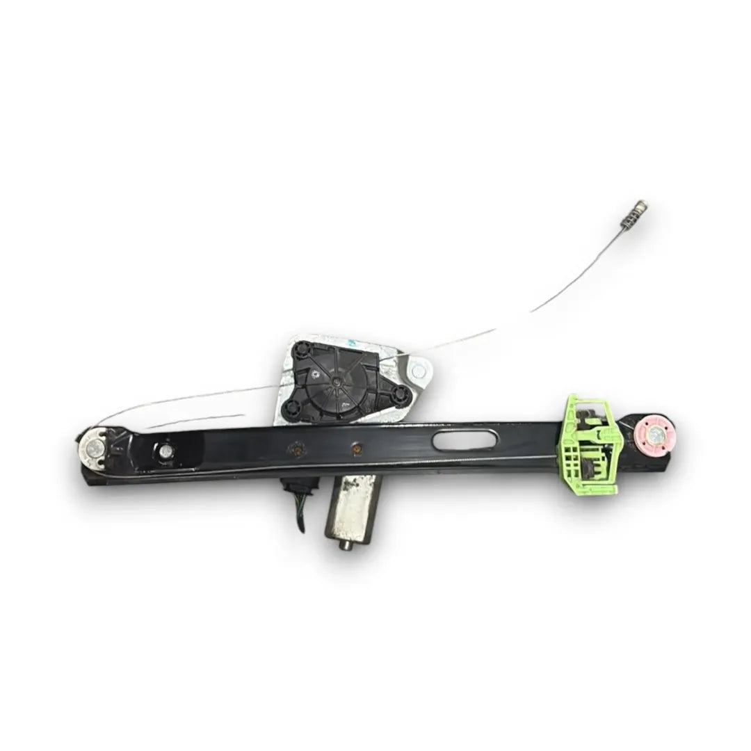 Dettaglio Motorino alzacristallo destro posteriore BMW Serie 1 5P F20 OEM 67627341564 - foto 2