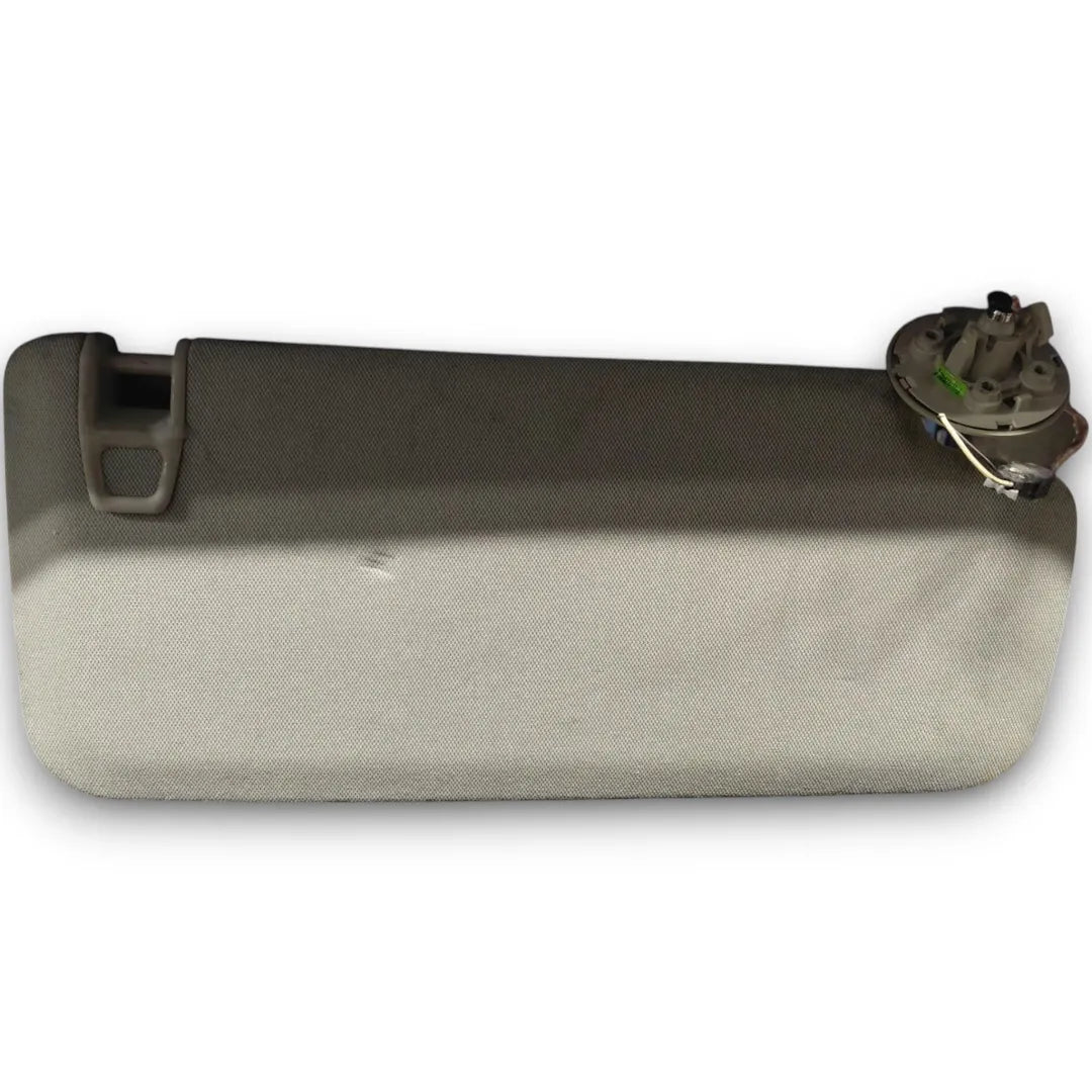 Dettaglio Aletta parasole sinistra anteriore Opel Mokka OEM 98265222ZD - foto 2