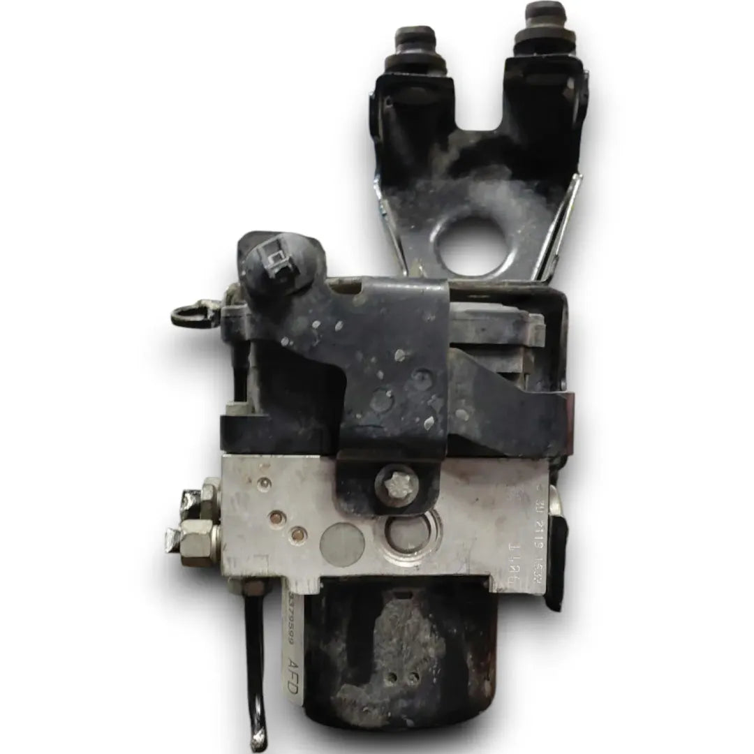 Dettaglio Pompa ABS Opel Astra J 2009–2018 cod. 13379599 - foto 2