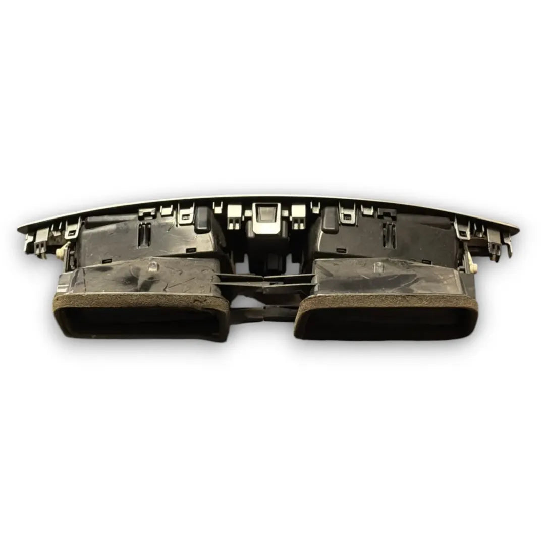 Dettaglio Bocchetta aria centrale cruscotto Renault Scenic 3ª Serie OEM 682609555R - foto 2
