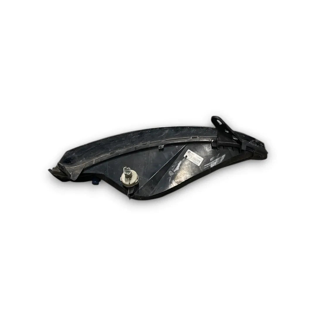 Dettaglio Indicatore di direzione anteriore destro Renault Megane 4ª Serie 2016–2021 OEM 261306376R - foto 2