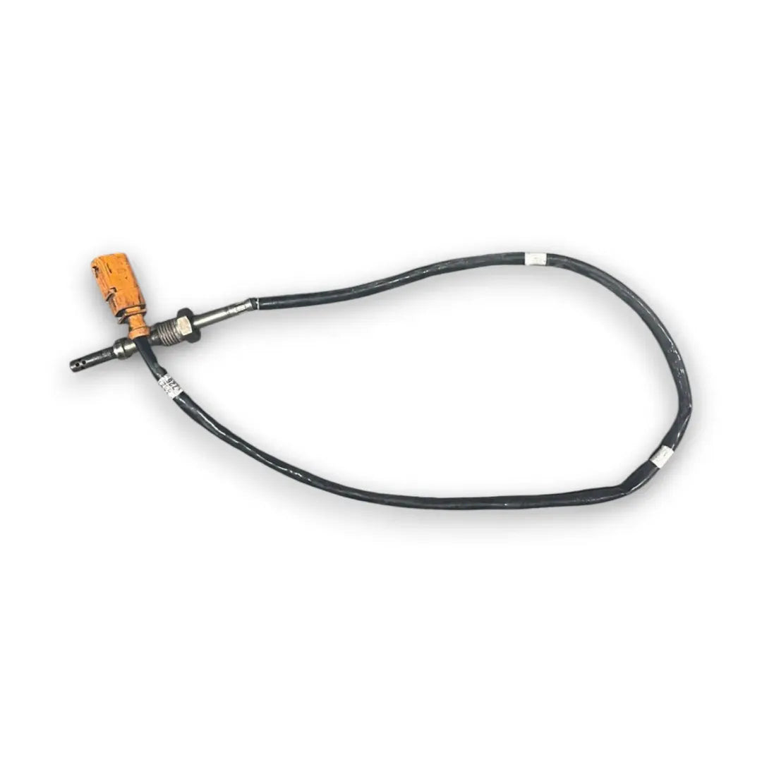 Dettaglio Sensore temperatura gas di scarico posteriore Skoda Octavia dal 2016 OEM 04L906088B - foto 2