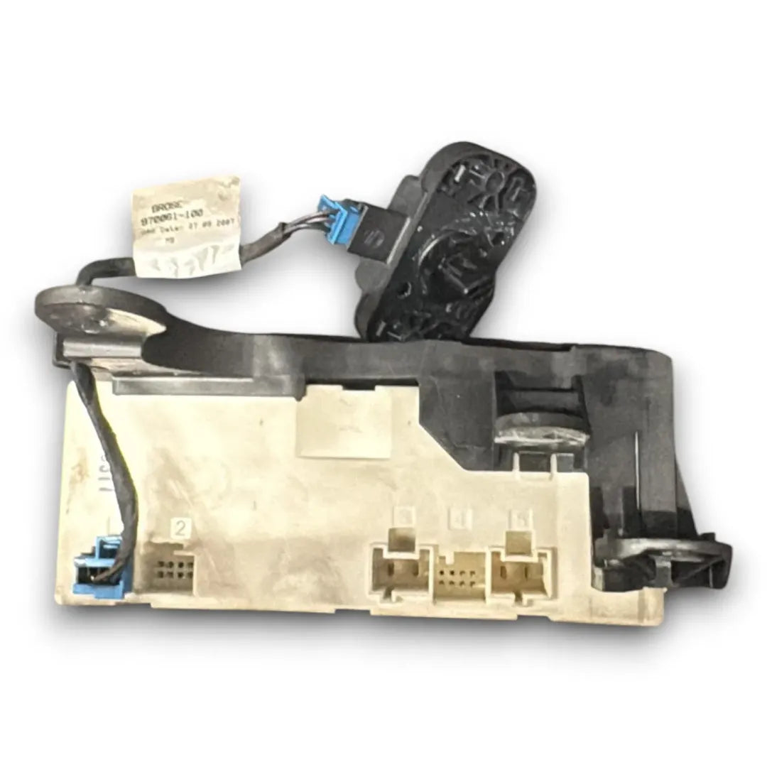 Dettaglio Centralina portellone posteriore Mercedes-Benz Classe E W/S212 dal 2009 cod. A2129009916 - foto 2