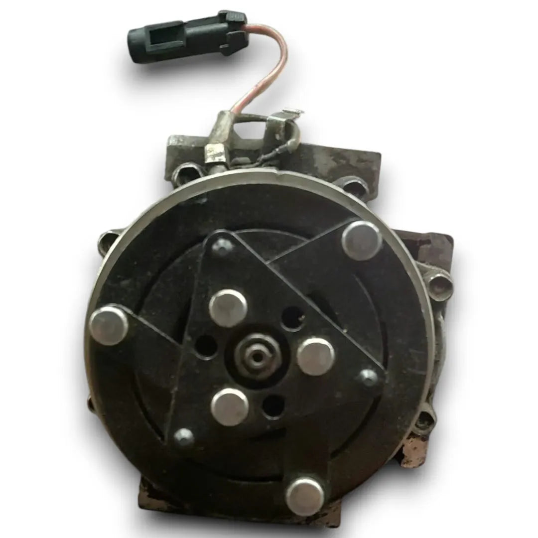 Dettaglio Compressore clima Nissan Qashqai J10E/JJ10E 2010–2014 OEM 92600JD000 - foto 3