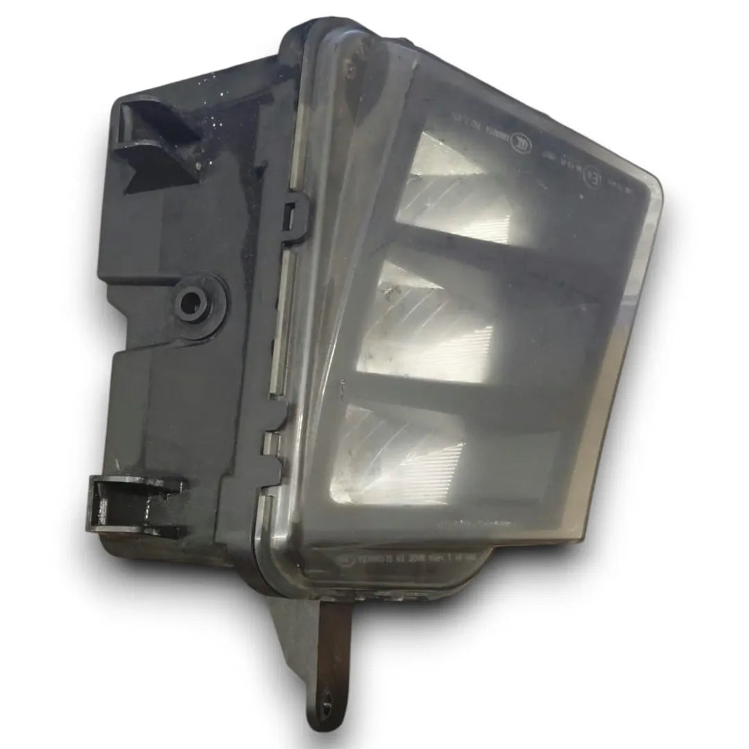Dettaglio Fendinebbia anteriore LED sinistro Volkswagen Golf VII dal 2012 OEM 5G0941699 - foto 3