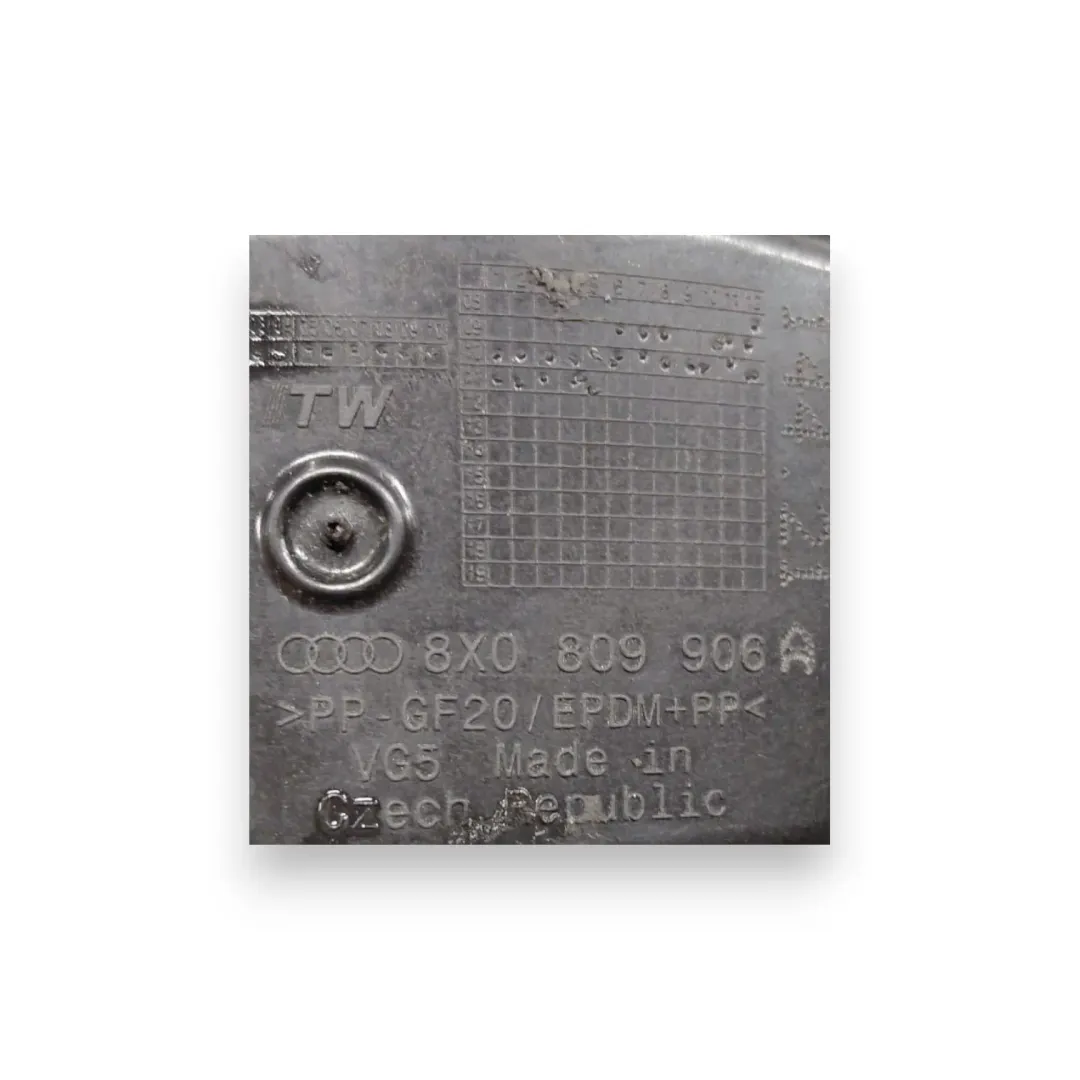 Dettaglio Sportello carburante Audi A1 8X OEM 8X0809907GRU - foto 3