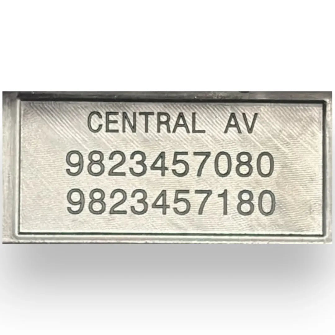 Dettaglio Pulsantiera centrale con bocchette Peugeot 2008 2019–2023 OEM 9823457080 - foto 3