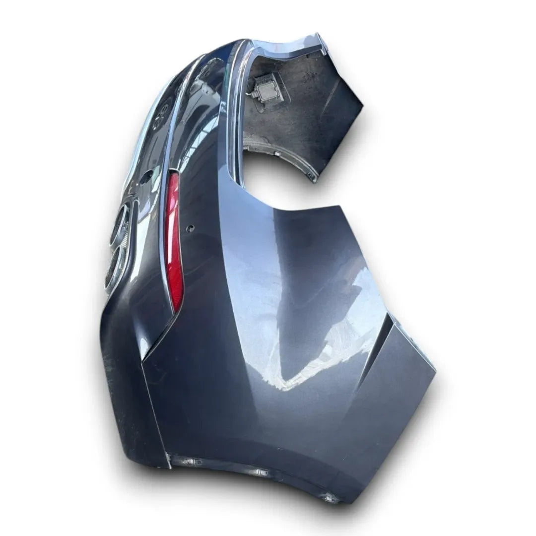 Dettaglio Paraurti posteriore Maserati Levante OEM 670085550 - foto 3