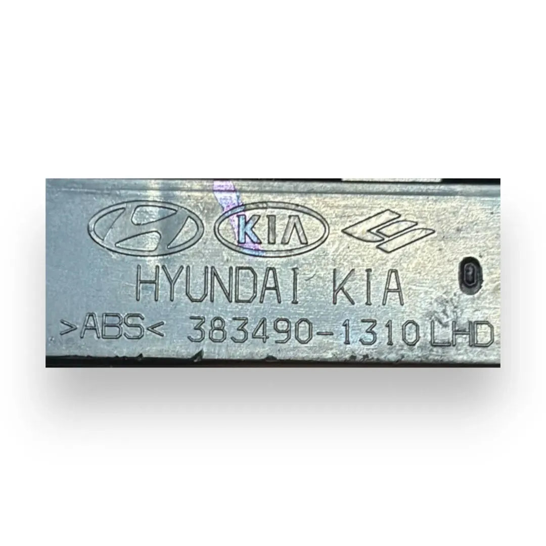 Dettaglio Blocco comando alzacristalli sinistro Hyundai ix35 383490-1310 - foto 3
