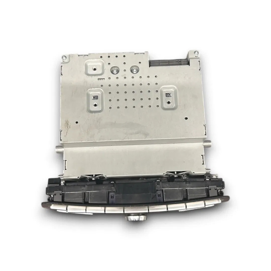 Dettaglio Autoradio con navigatore satellitare Mercedes-Benz Classe GLA 2017–2020 OEM A2469007119 - foto 3