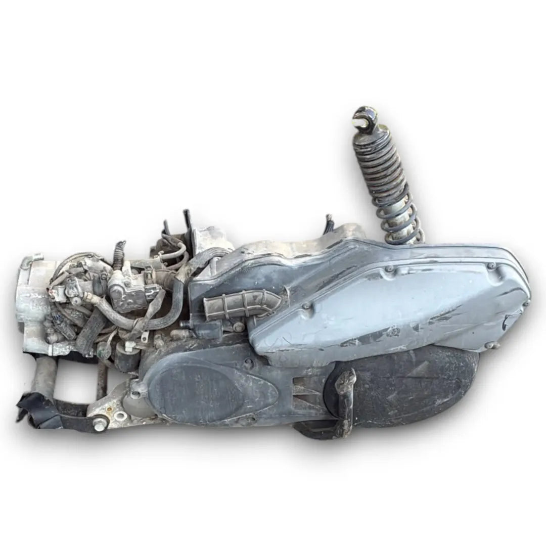 Dettaglio Motore completo Suzuki UX Sixteen 150 0.2 benzina 2008–2015 cod. motore G421 - foto 3