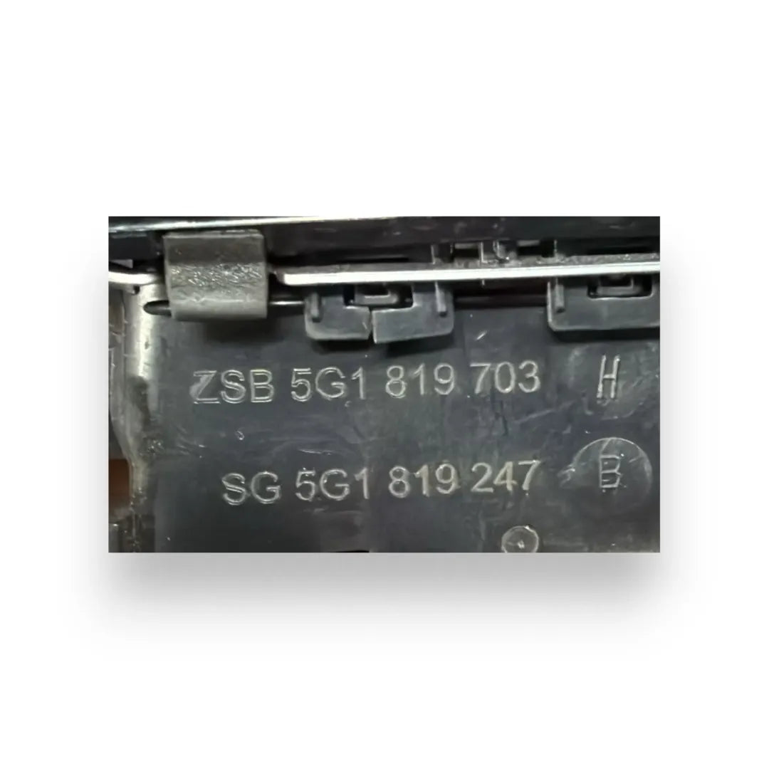 Dettaglio Bocchetta aria laterale cruscotto destra Volkswagen Golf VII dal 2017 OEM 5G1819704RQYI - foto 3