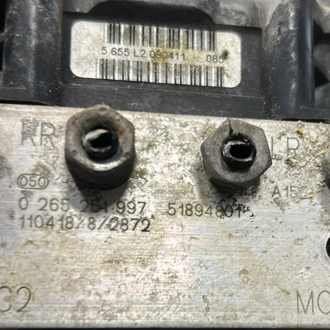 Dettaglio Pompa / gruppo idraulico ABS Fiat Punto EVO 3J cod. 51894801 - foto 3