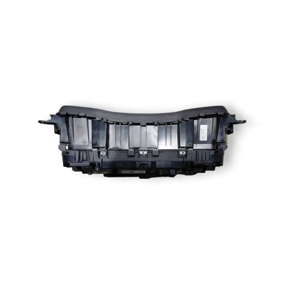 Dettaglio Quadro strumenti con tachimetro e contachilometri Audi Q3 F3B cod. 83A920700 - foto 3