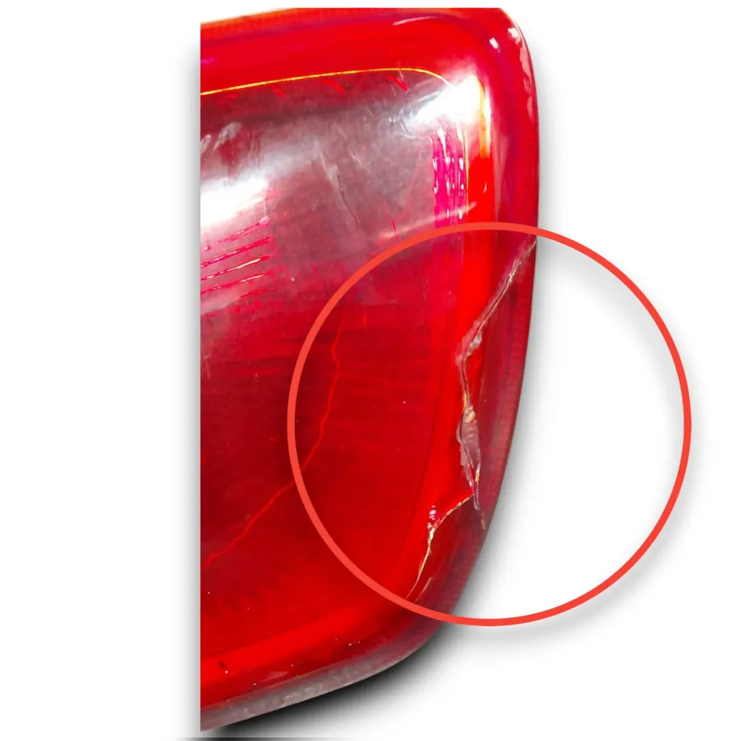 Dettaglio Fanale posteriore interno destro Kia Sportage 3ª Serie OEM 924063W010 - foto 3