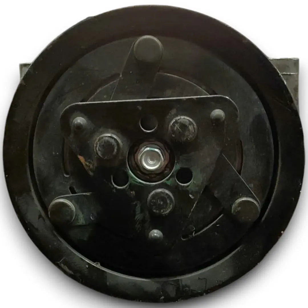 Dettaglio Compressore clima Renault Clio 3ª Serie 2005–2009 OEM 8200953359 - foto 3