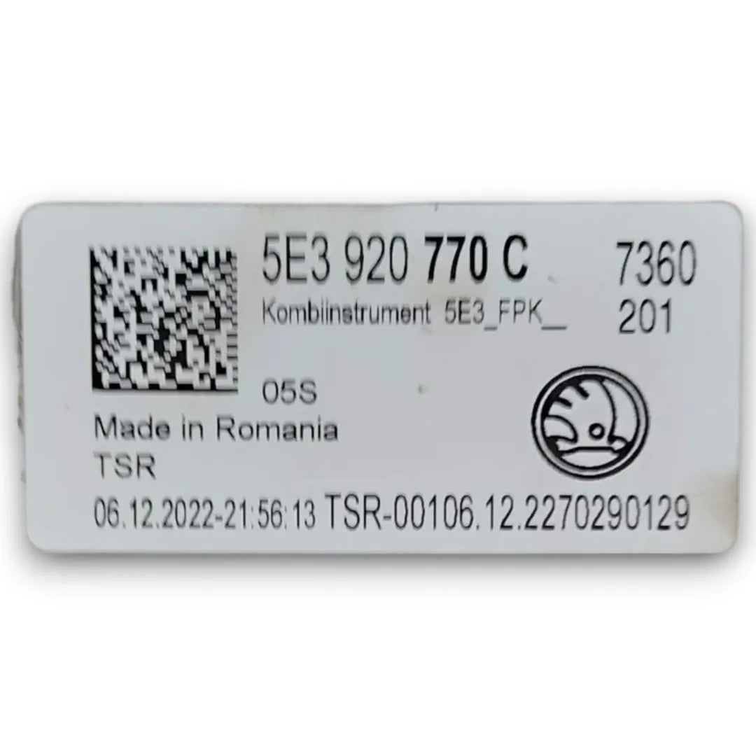 Dettaglio Quadro strumenti Skoda Octavia dal 2020 OEM 5E3920770C - foto 3