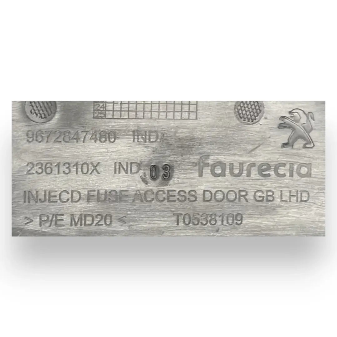 Dettaglio Cassetto portaoggetti Peugeot 2008 2019–2023 OEM 9672847480 - foto 3