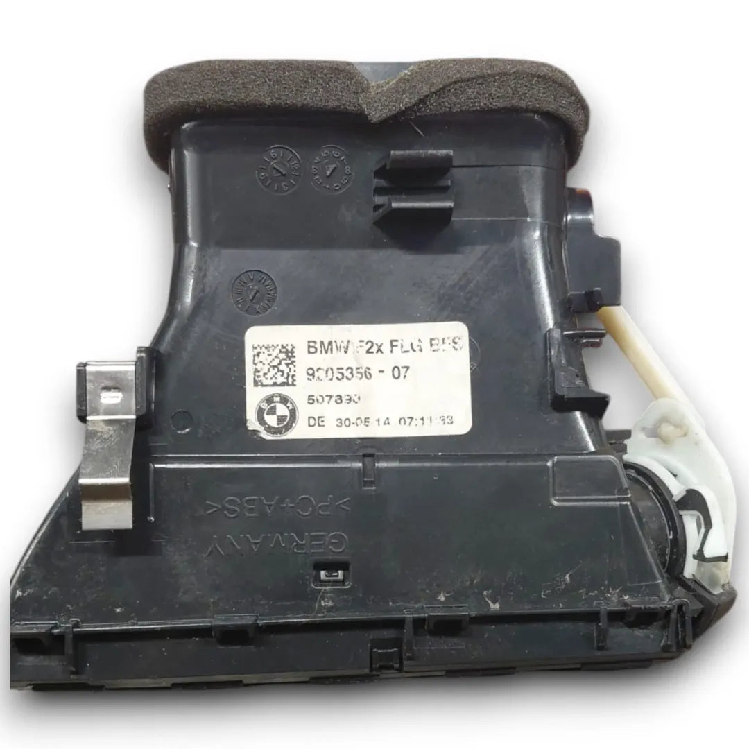 Dettaglio Bocchetta aria laterale cruscotto destra BMW Serie 1 5P F20 OEM 64229205356 - foto 3