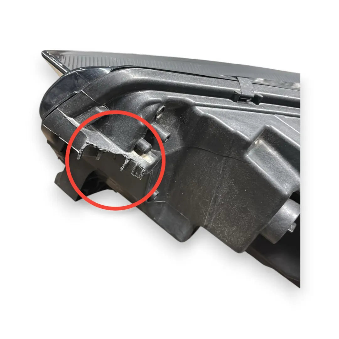 Dettaglio Faro anteriore destro Skoda Octavia dal 2020 OEM 5E4941016 - foto 3