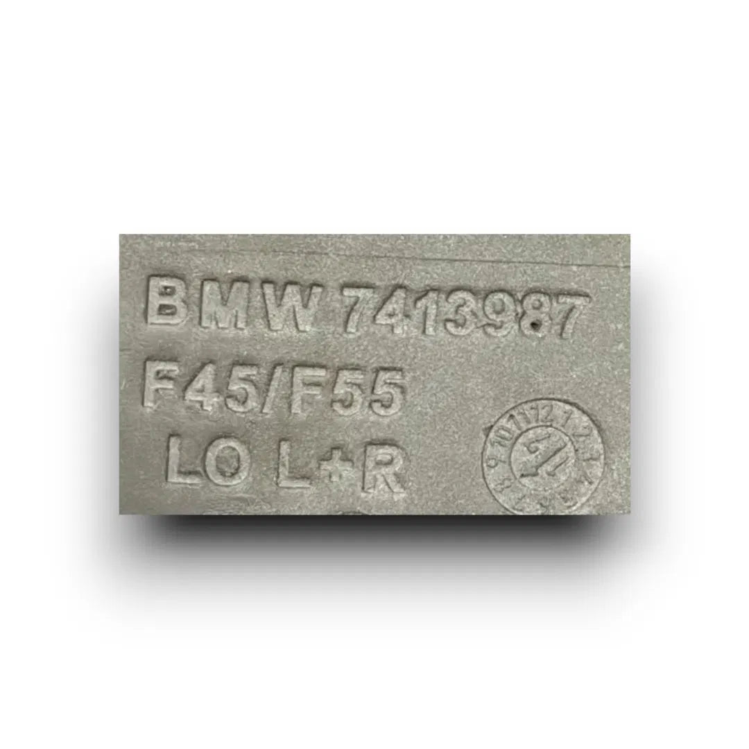 Dettaglio Fibbia cintura di sicurezza posteriore destra MINI F55 2014–2021 OEM 7413987 - foto 3